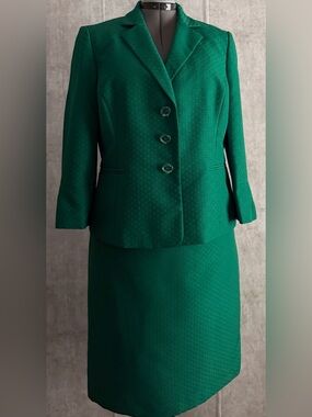 VTG Le Suit Emerald Green 2pc Professional Textured Button Up Jacket Skirt Sz16